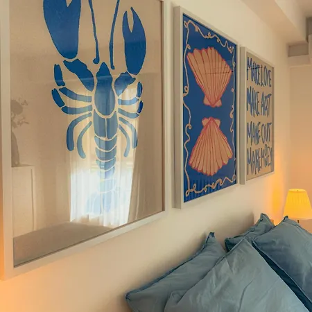 דירה 3-room For 6 People In Port Vauban