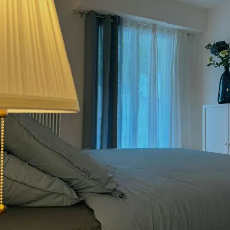דירה 3-room For 6 People In Port Vauban