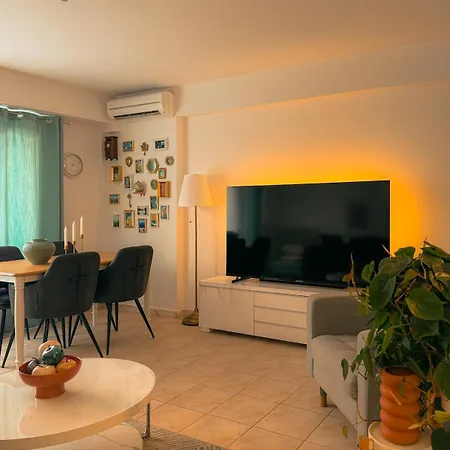 3-room For 6 People In Port Vauban * אנטיב