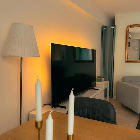 3-room For 6 People In Port Vauban דירה